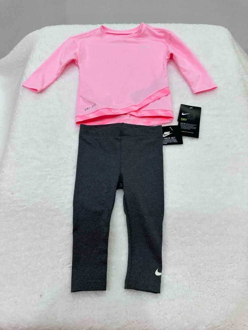 Nike Kids Pink Top and Charcoal Gray Leggings Matching Set - Picture 2 of 7